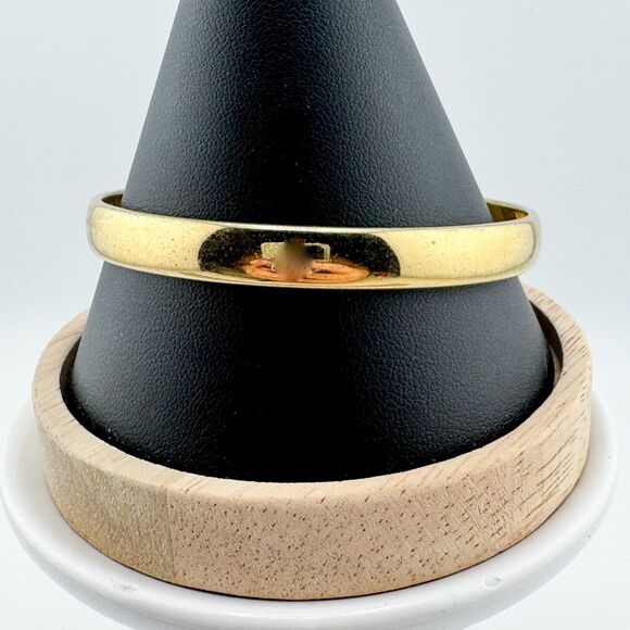 Vintage Monet Gold Tone Bangle Bracelet Formal Classic Timeless Retro - Picture 2 of 6